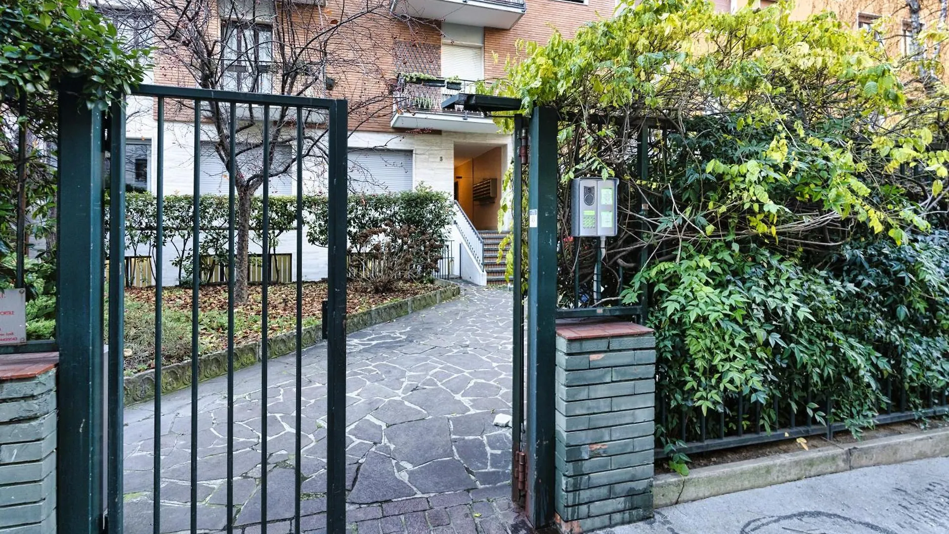 Apartment Citylife, Sempione, Close To Metro M5 Milan