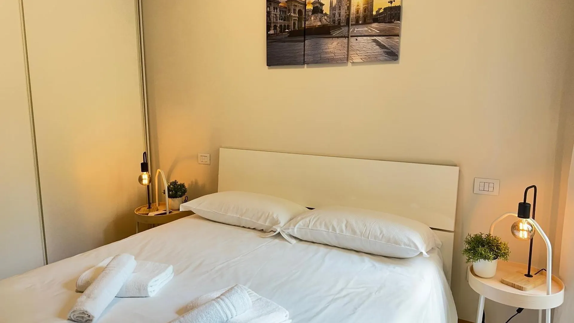 Citylife, Sempione, Close To Metro M5 Milan Apartment